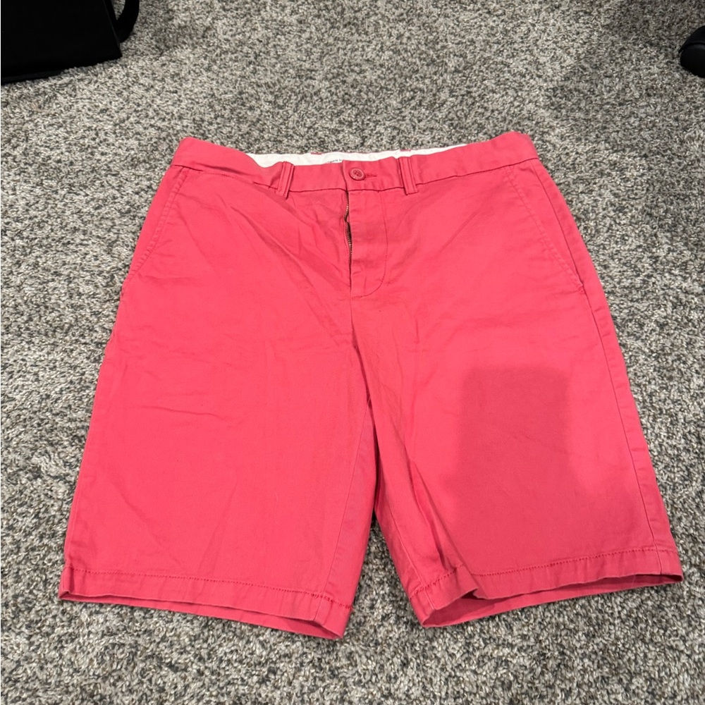 Mens Old Navy Ultimate slim shorts 33